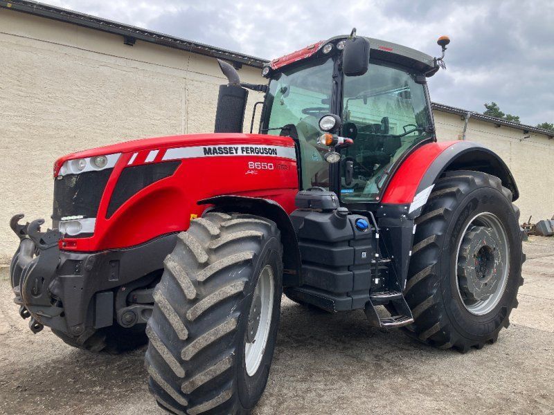Massey Ferguson 8650