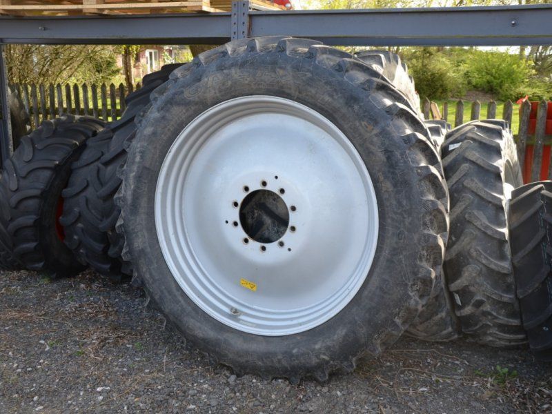 Galaxy 380/90 R46 Earth Pro