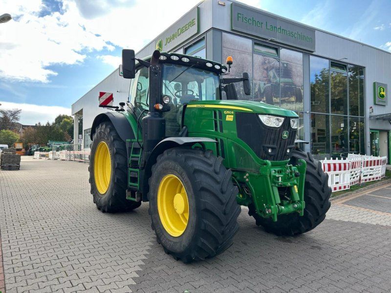 John Deere 6250R CommandPRO
