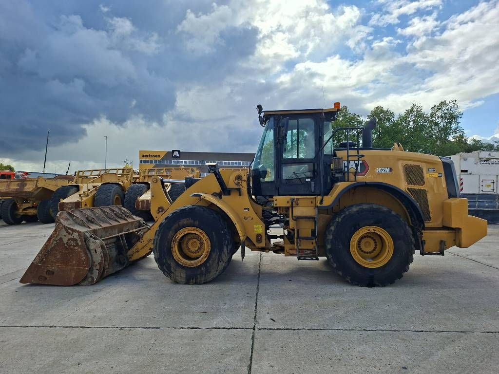 CAT 962M