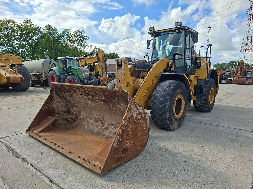 CAT 962M