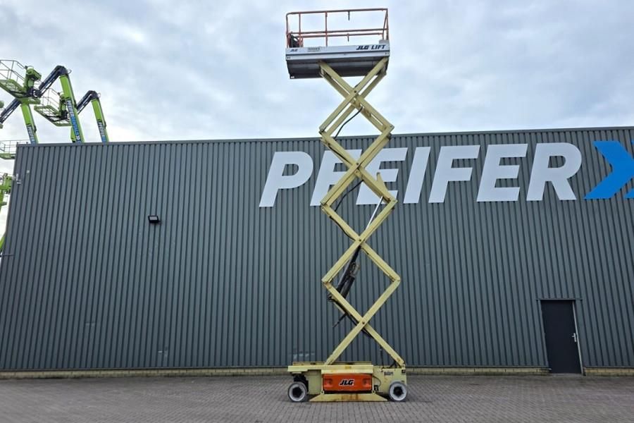 JLG 3246ES Electric, 11.7m Working Height, 320kg Capac