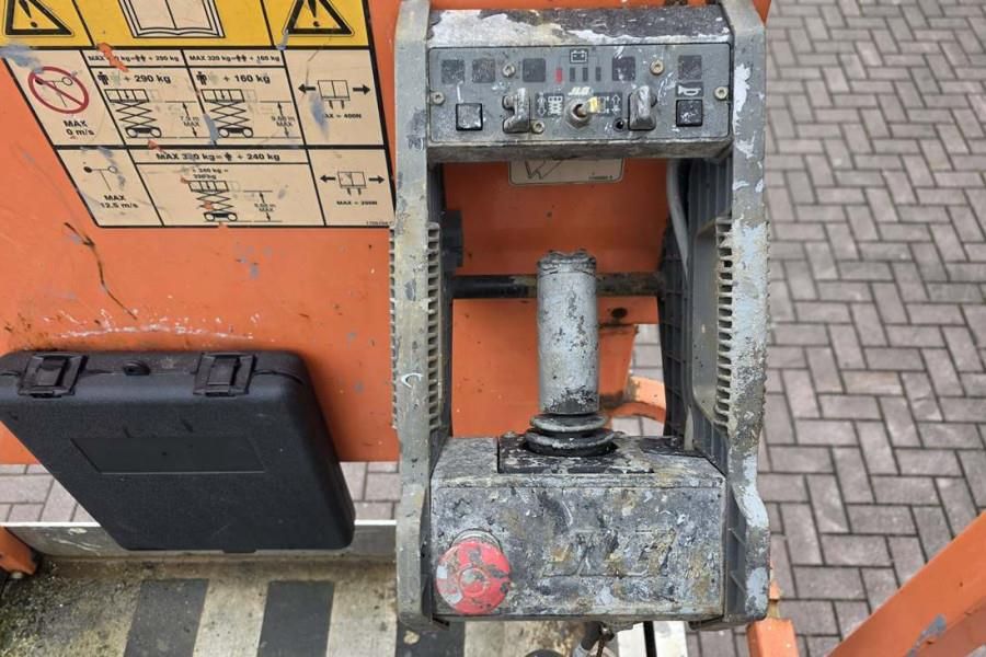 JLG 3246ES Electric, 11.7m Working Height, 320kg Capac