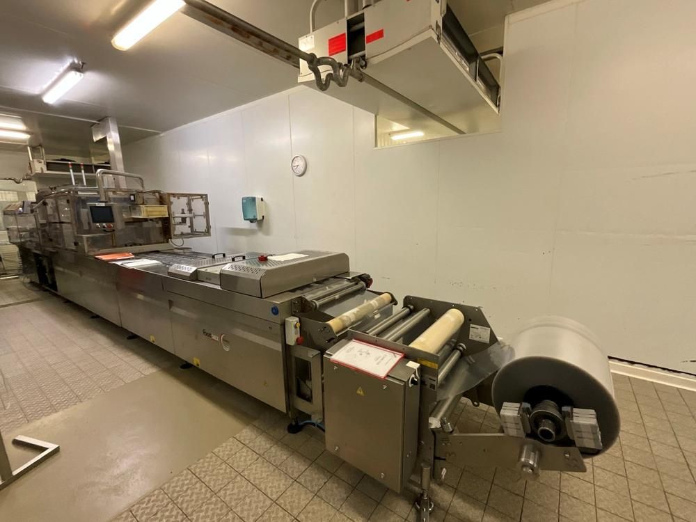 2015 GUELT TH3000 Thermoforming Packaging Machine