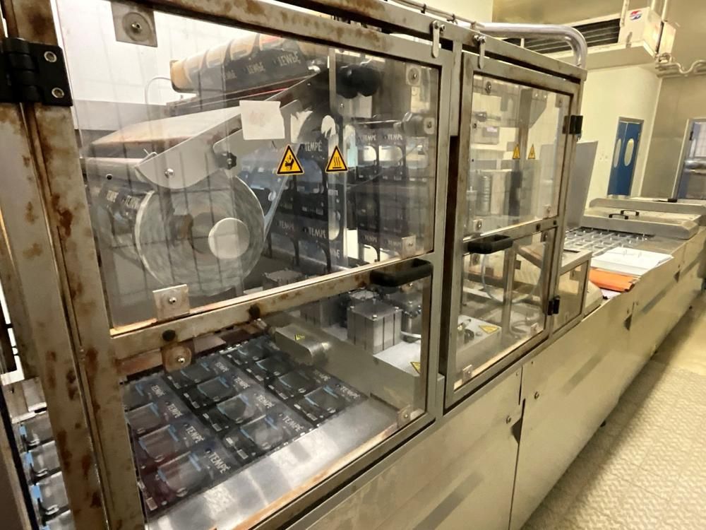 2015 GUELT TH3000 Thermoforming Packaging Machine