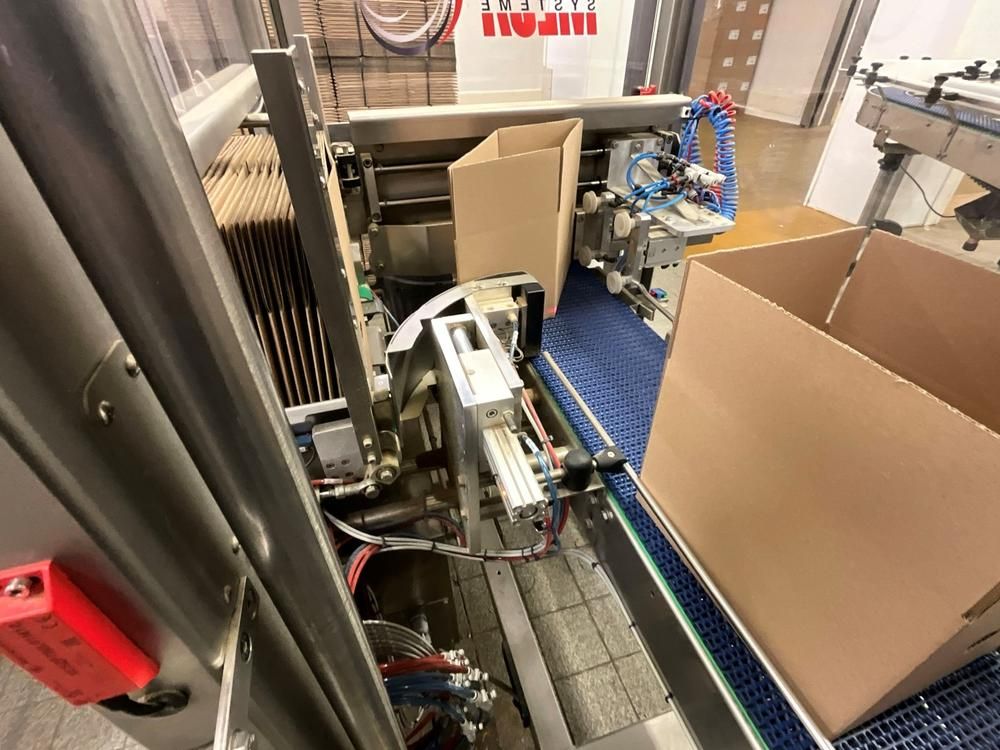 GUELT F110L - Izipick 115 GUELT – F110L / IZIPICK 115 Automatic Forming and Robotic Case-Packing Line with ABB FlexPicker Robot