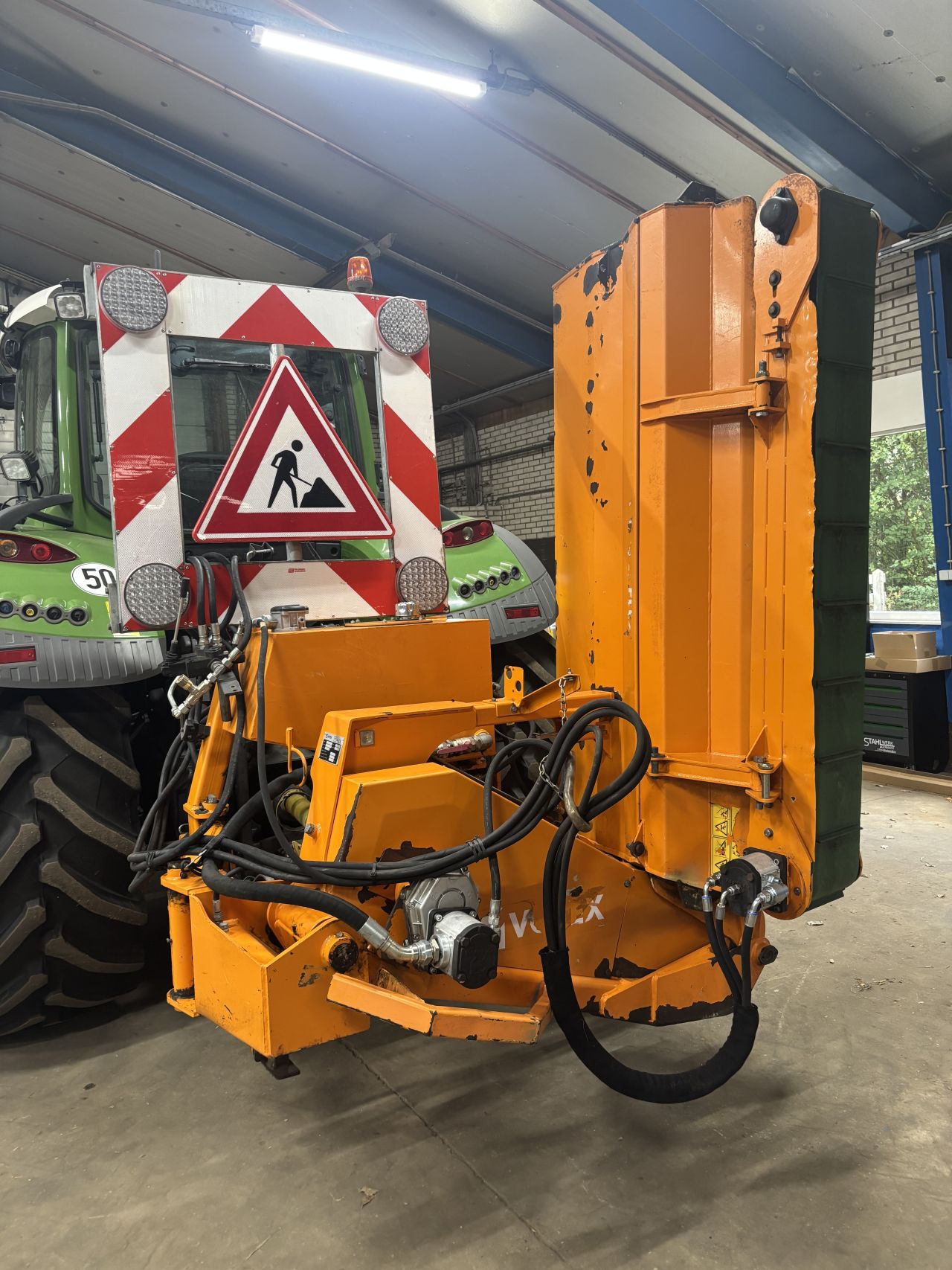 Votex jumbo flex 190 klepelmaaier met afvoerband