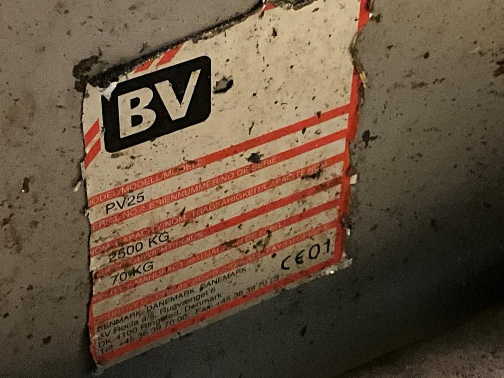 BV PV25 Stainless Steel Pallet Jack