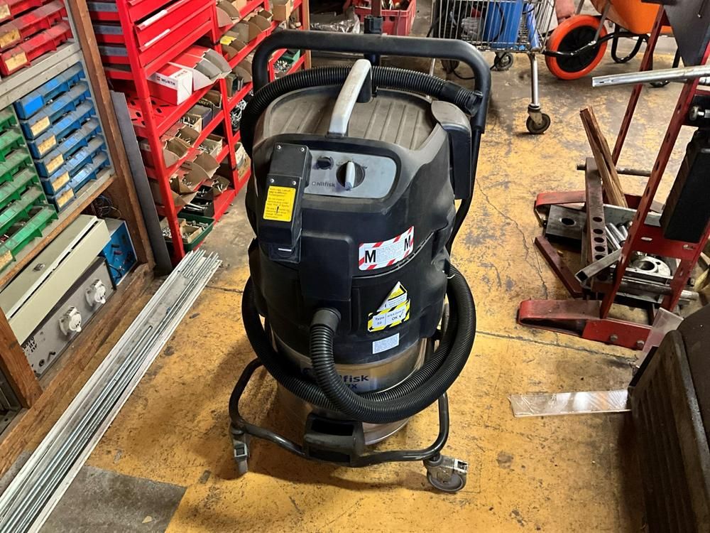 2012 Nilfisk IVB 7-M B1 Industrial Vacuum Cleaner