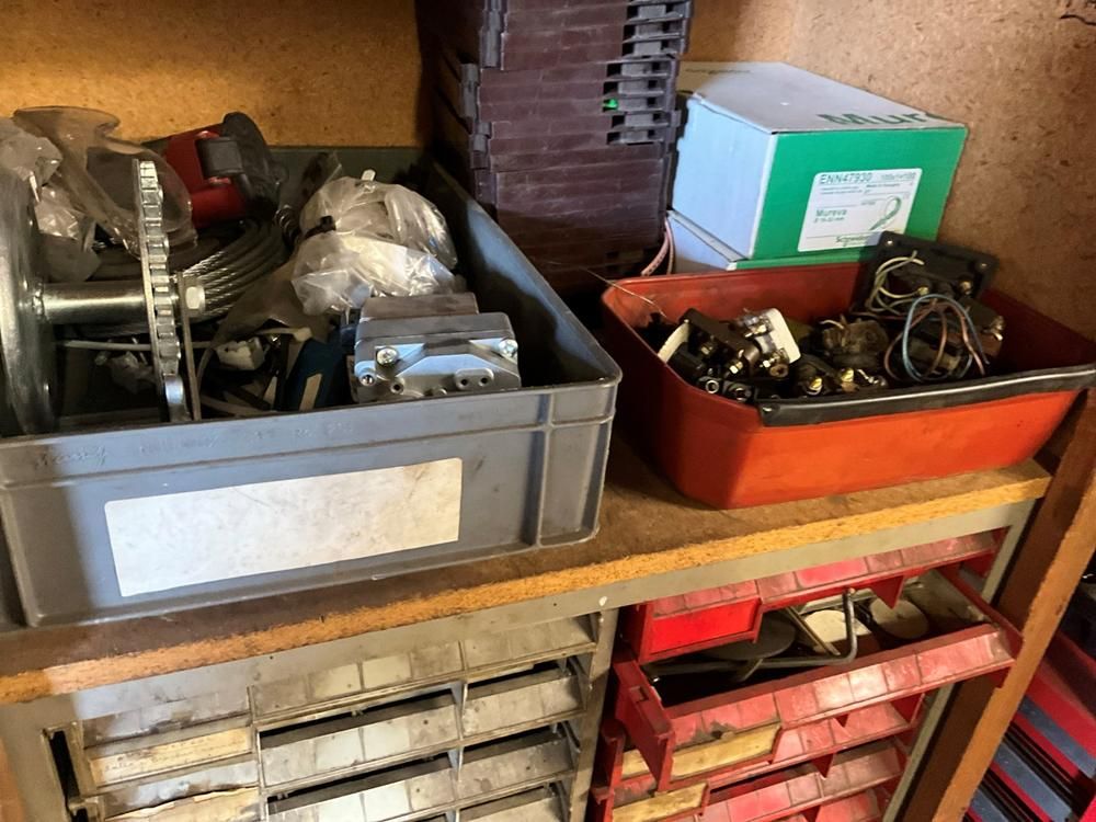 1980 Industrial Drawer Cabinet