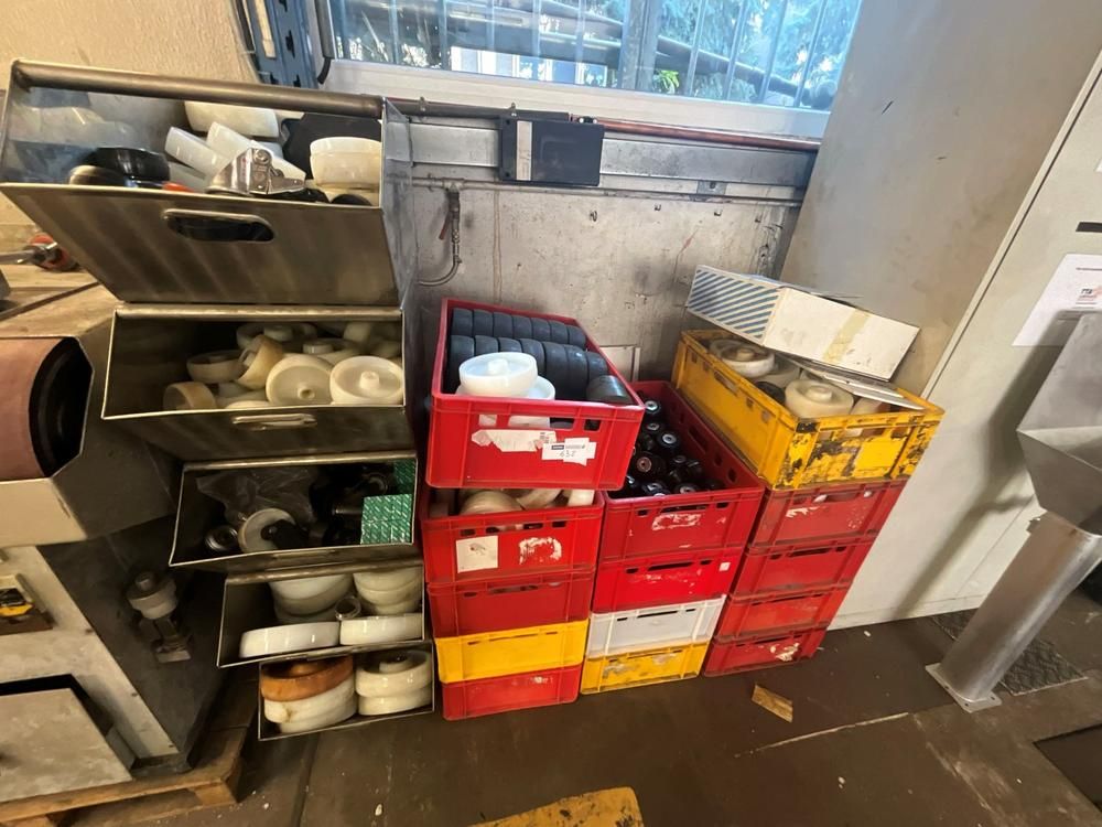 Set of industrial casters