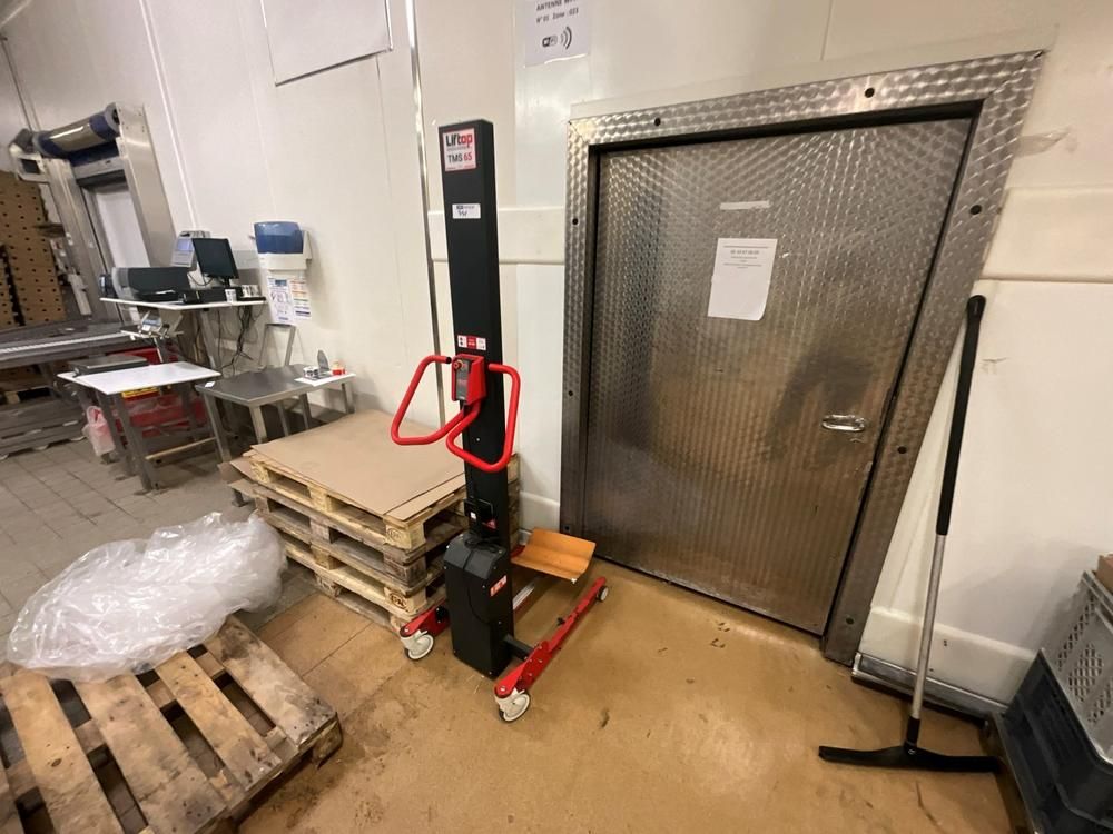 2022 Liftop TMS 65 Material Lift