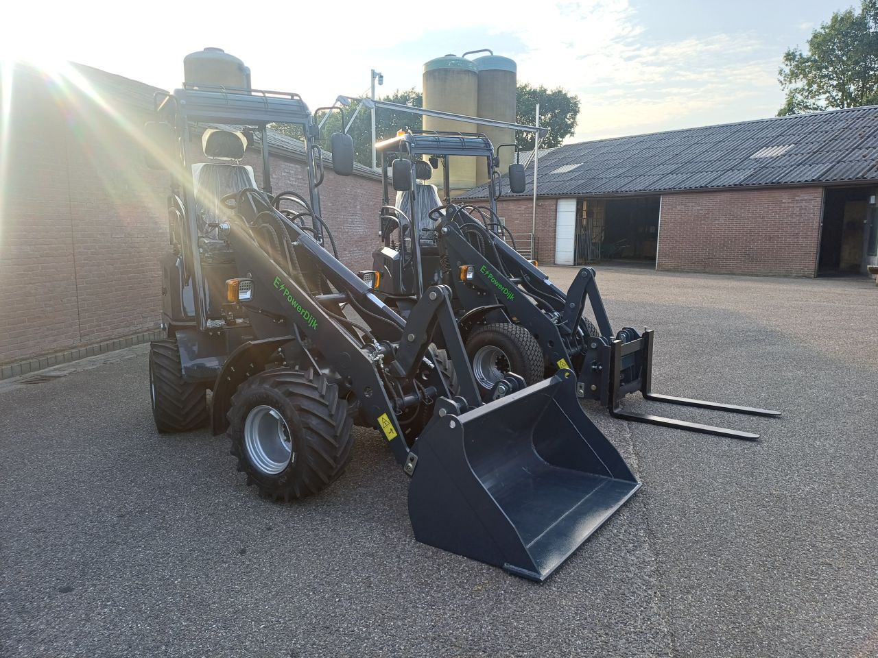 Mini shovel CMH 606 elektrische minishovel Shovels