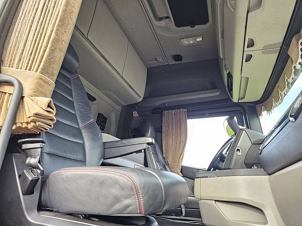 SCANIA R580 6x2 nb led leather