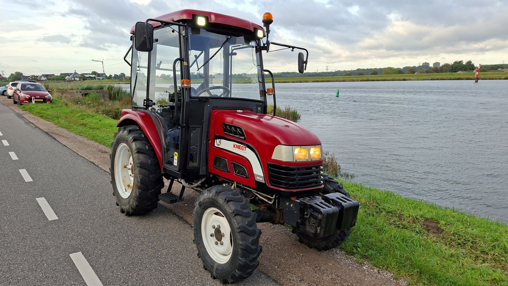 Knegt 404 G2 mini trekker met 40 PK