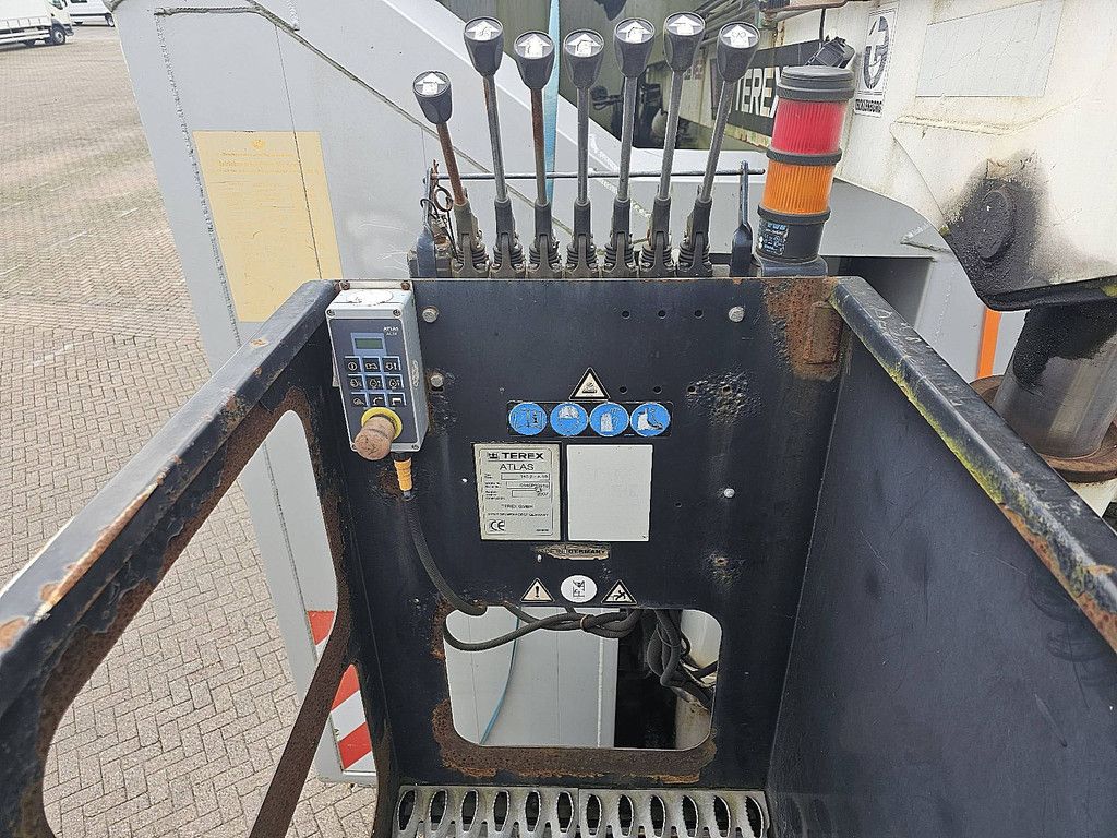 H & W HWDKSK38 atlas 145.2 crane