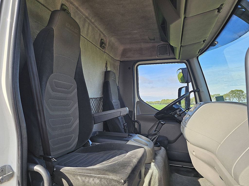 DAF LF 45.180 bakwagen laadklep
