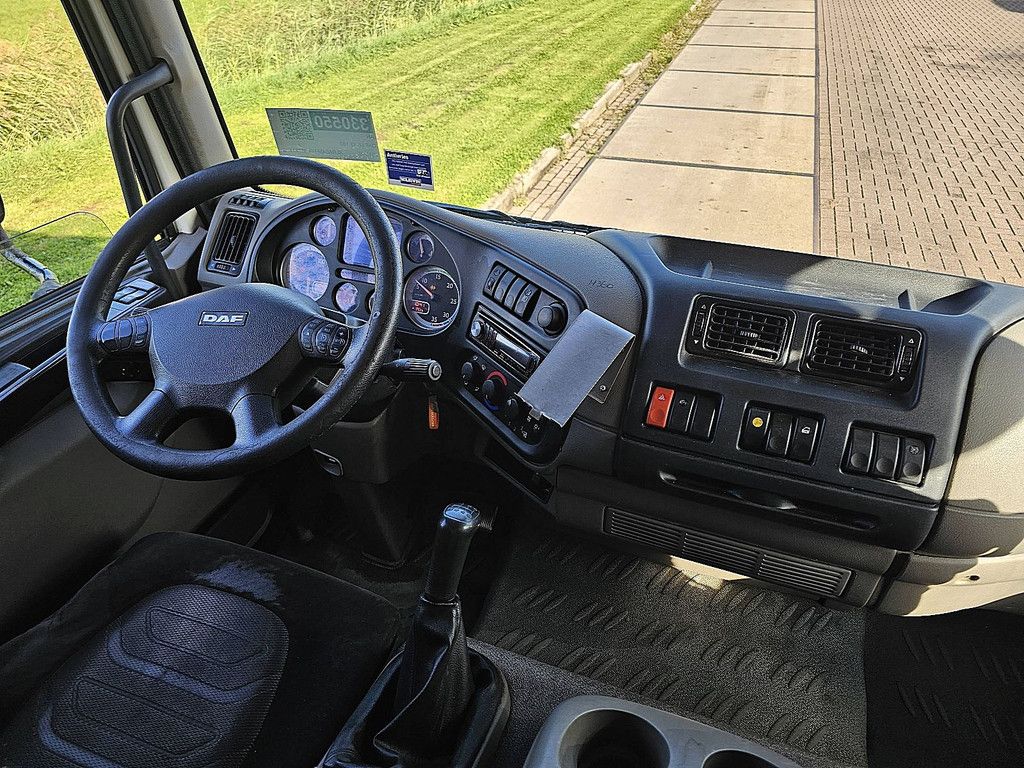 DAF LF 45.180 bakwagen laadklep