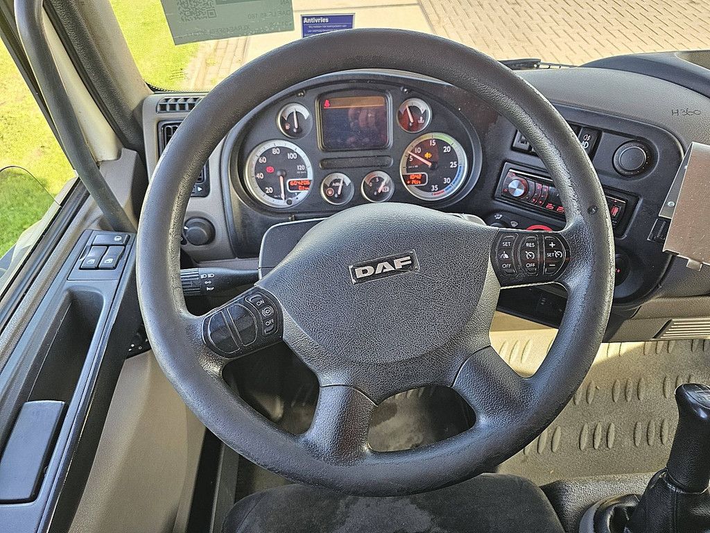 DAF LF 45.180 bakwagen laadklep