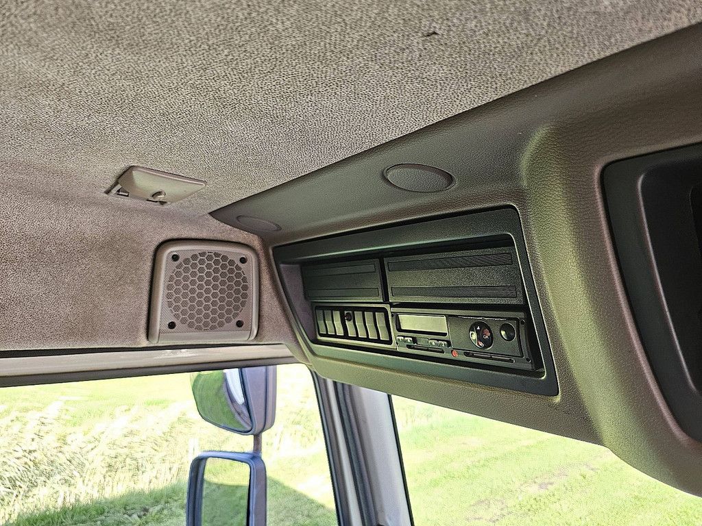 DAF LF 45.180 bakwagen laadklep