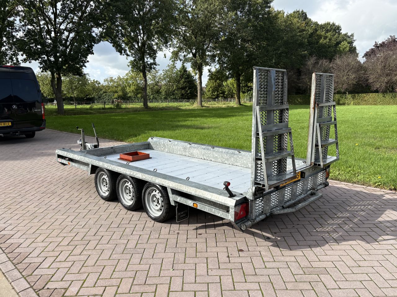 Hulco 3500 kg aanhanger met oprijklep