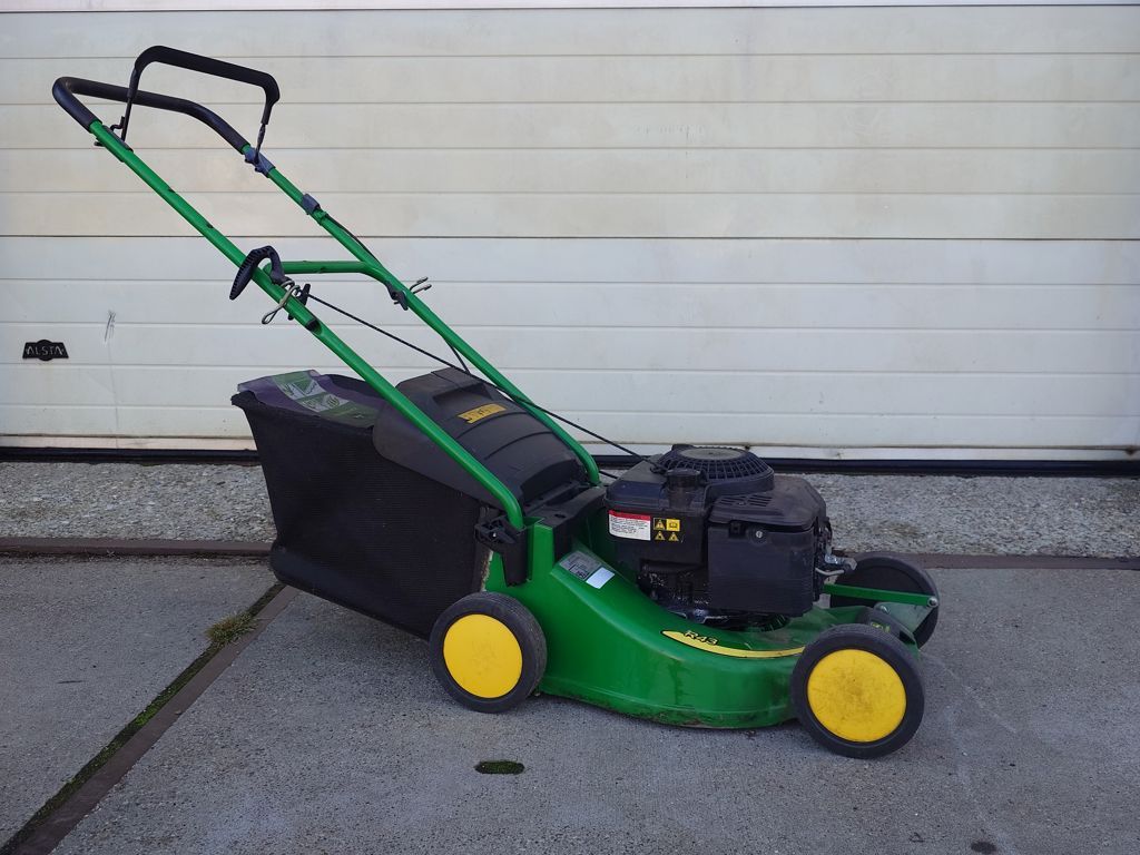 John Deere R43