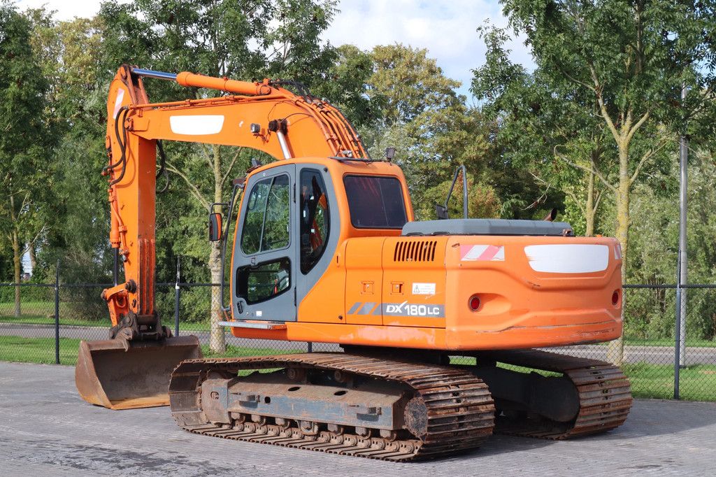 Doosan DX180LC | BUCKET | CW QUICK COUPLER