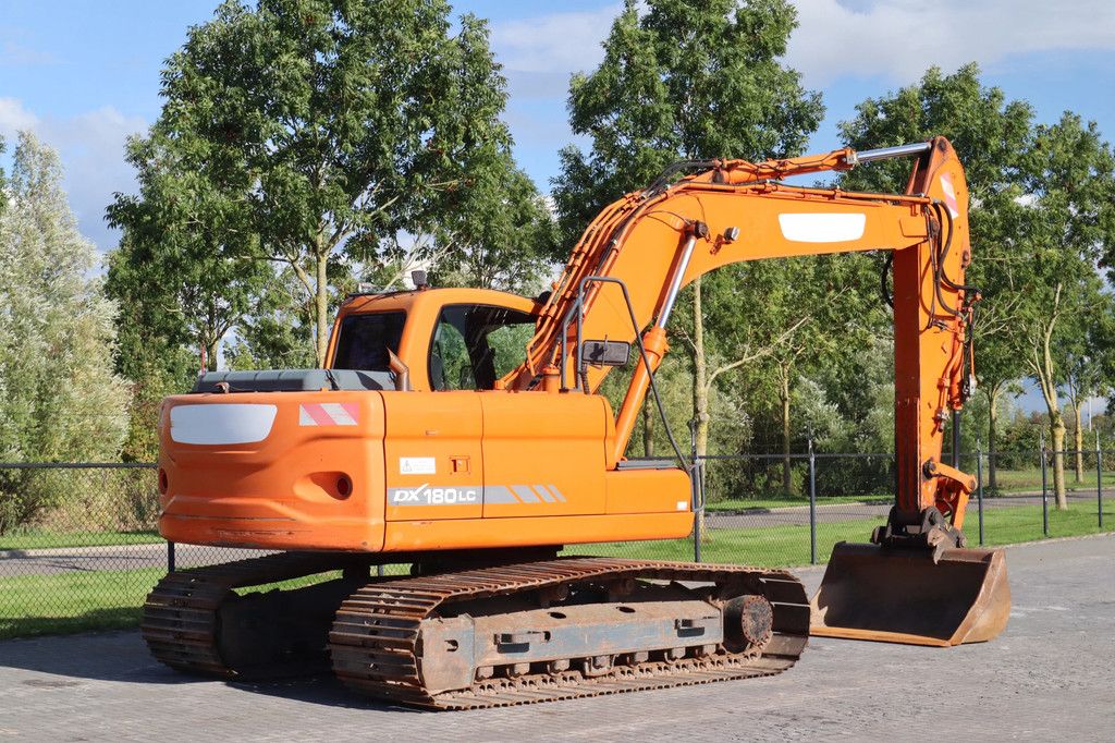 Doosan DX180LC | BUCKET | CW QUICK COUPLER