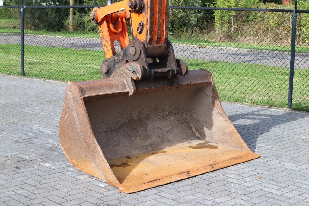 Doosan DX180LC | BUCKET | CW QUICK COUPLER