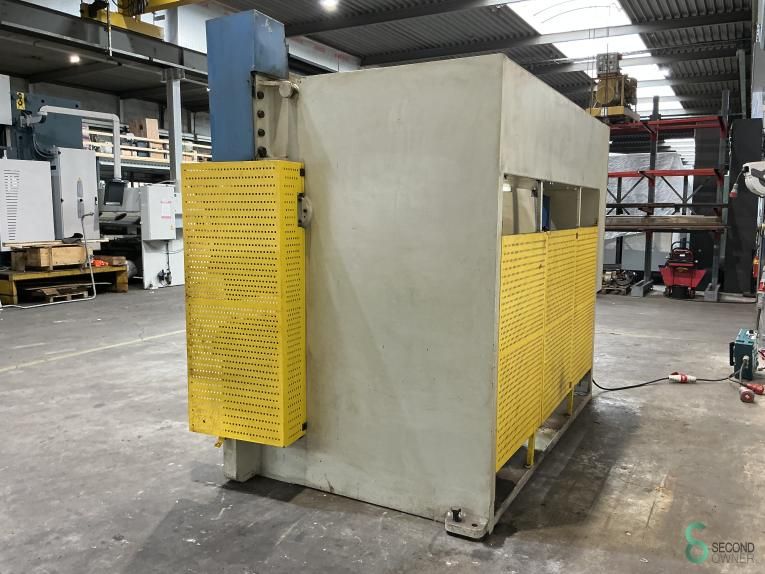 Press brakes Durma HAP 30200 2002