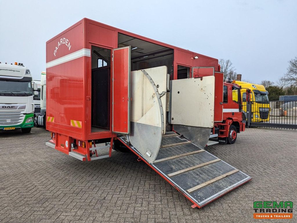 Iveco Tector ML120E24D 4x2 Euro3 Doppelkabine - Pferdeanhänger für 3 Pferde - Umkleidekabine - Hydraulische Ladebordwand - TOP!