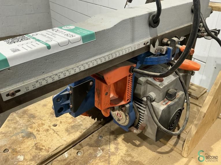 Radial arm saws Dewalt 1370 1984