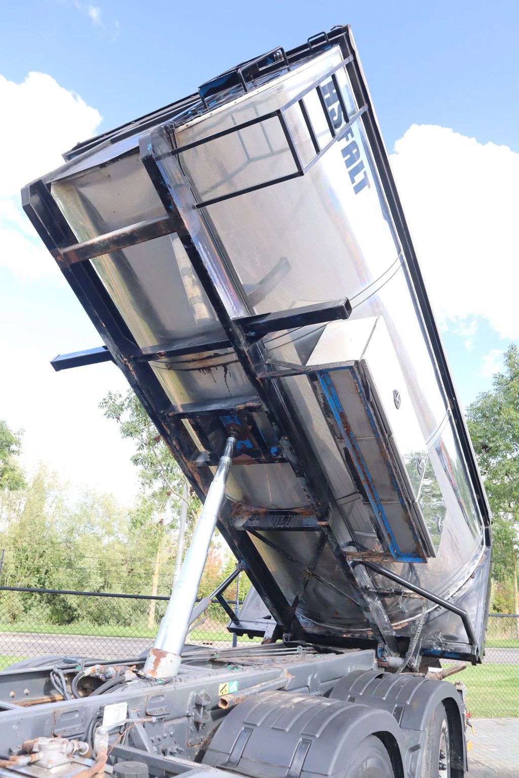 Volvo FMX 420 | 6X4*2 | ISOLATED ASPHALT TIPPER | BIG AXLES | EURO 5