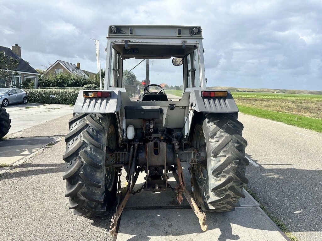Massey-Ferguson 375