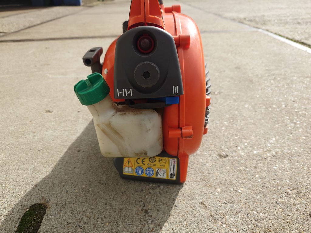 Husqvarna 125BV