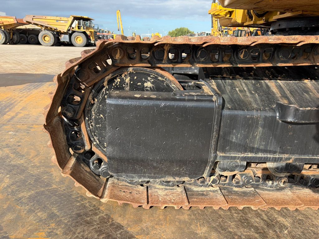Caterpillar 323FLN