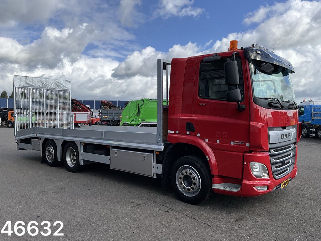 DAF FAN CF 300 Nieuwe Oprijcarrosserie Just 147.210 km!