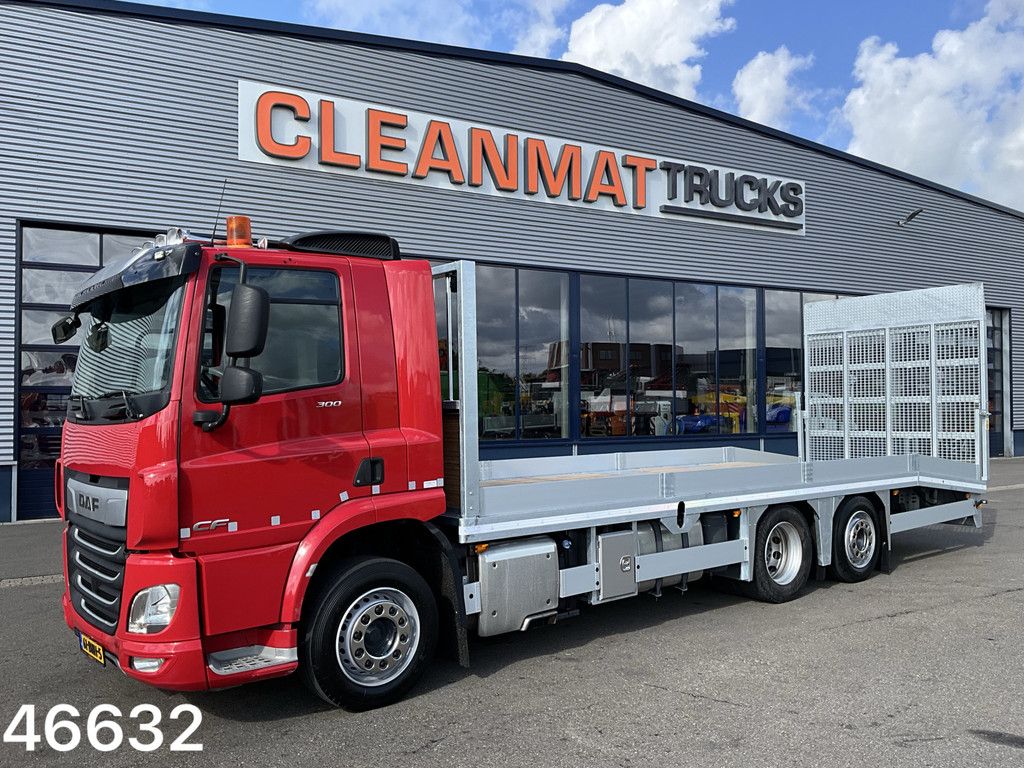 DAF FAN CF 300 Nieuwe Oprijcarrosserie Just 147.210 km!