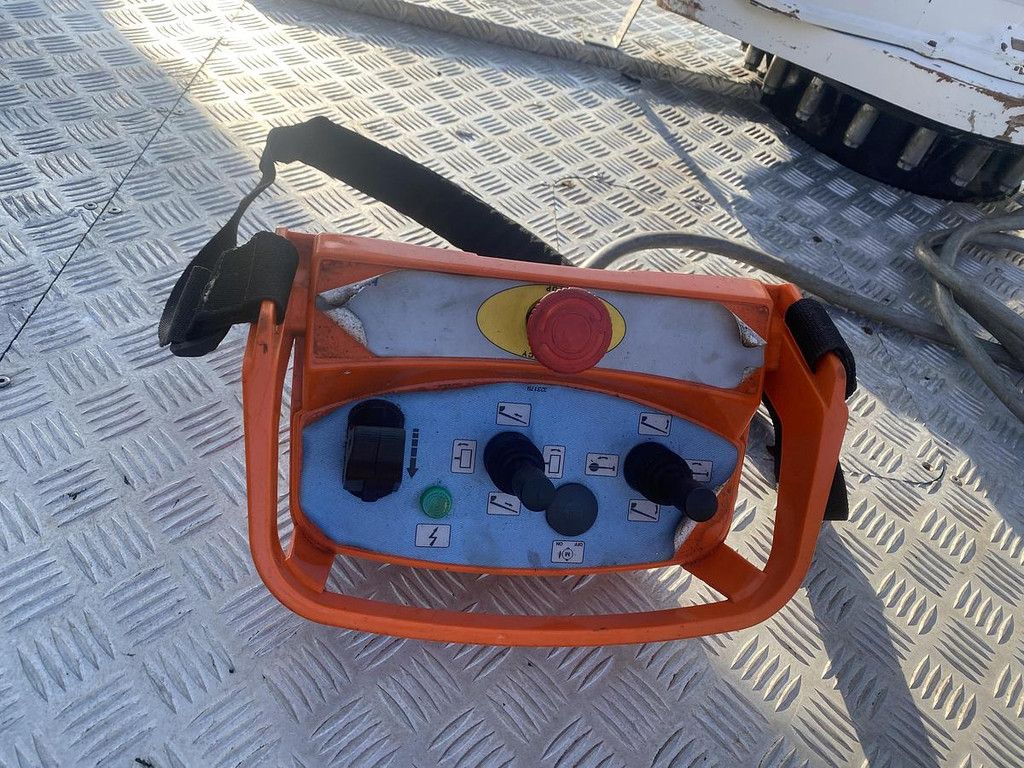 2005 Bizzocchi Autel 230 HP, Autohoogwerker, 23 meter