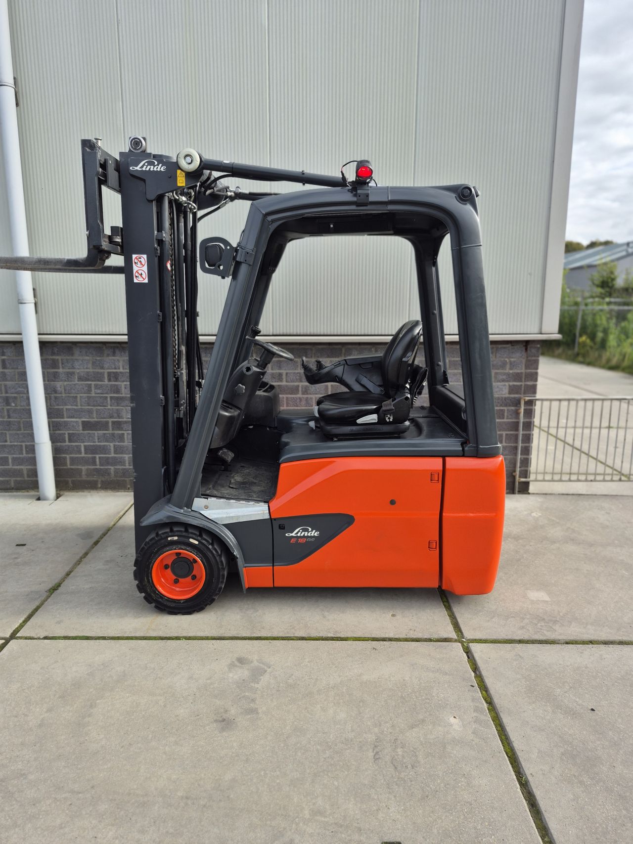 Linde E18-02