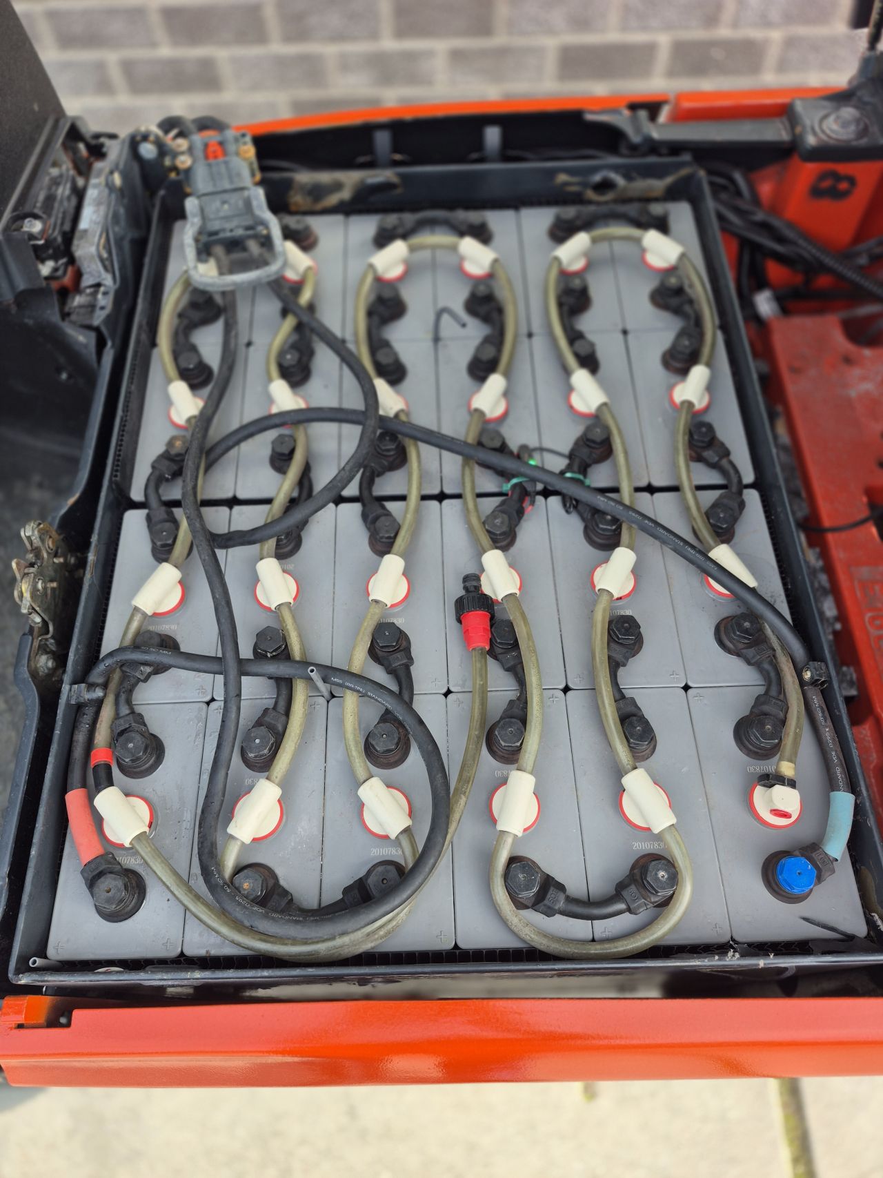 Linde E18-02