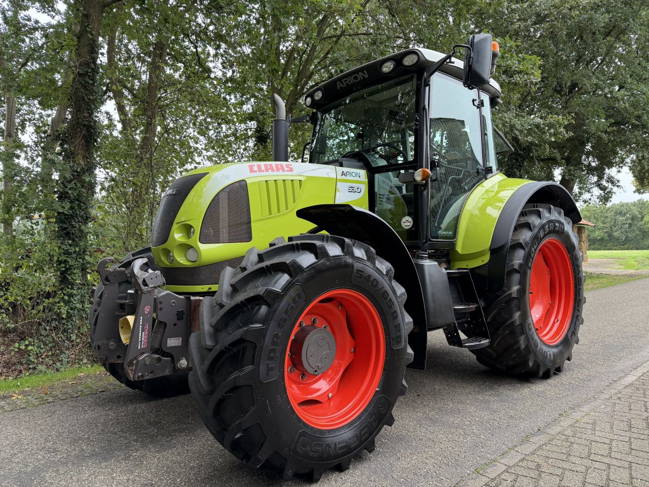 Claas Arion 630