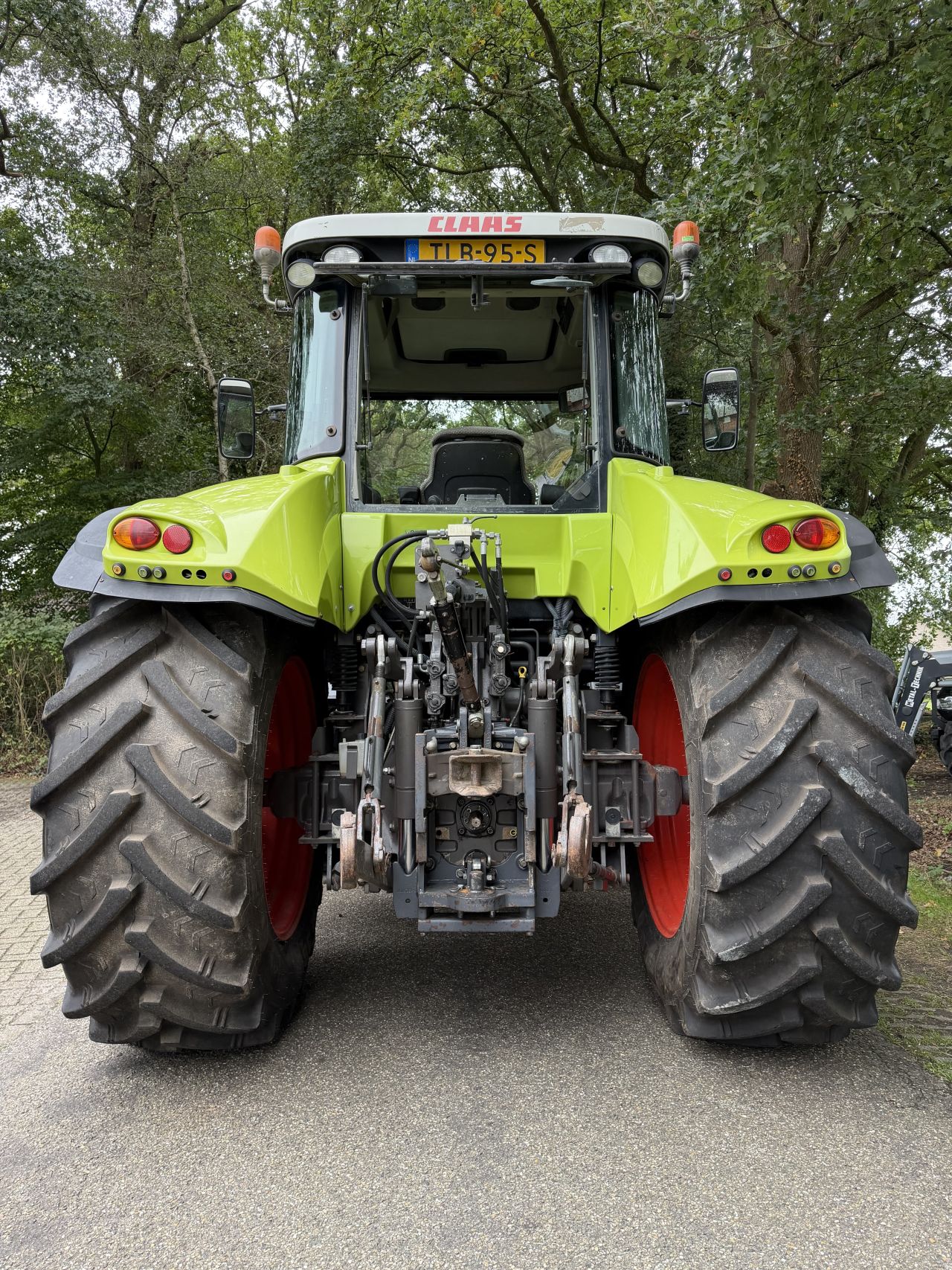 Claas Arion 630