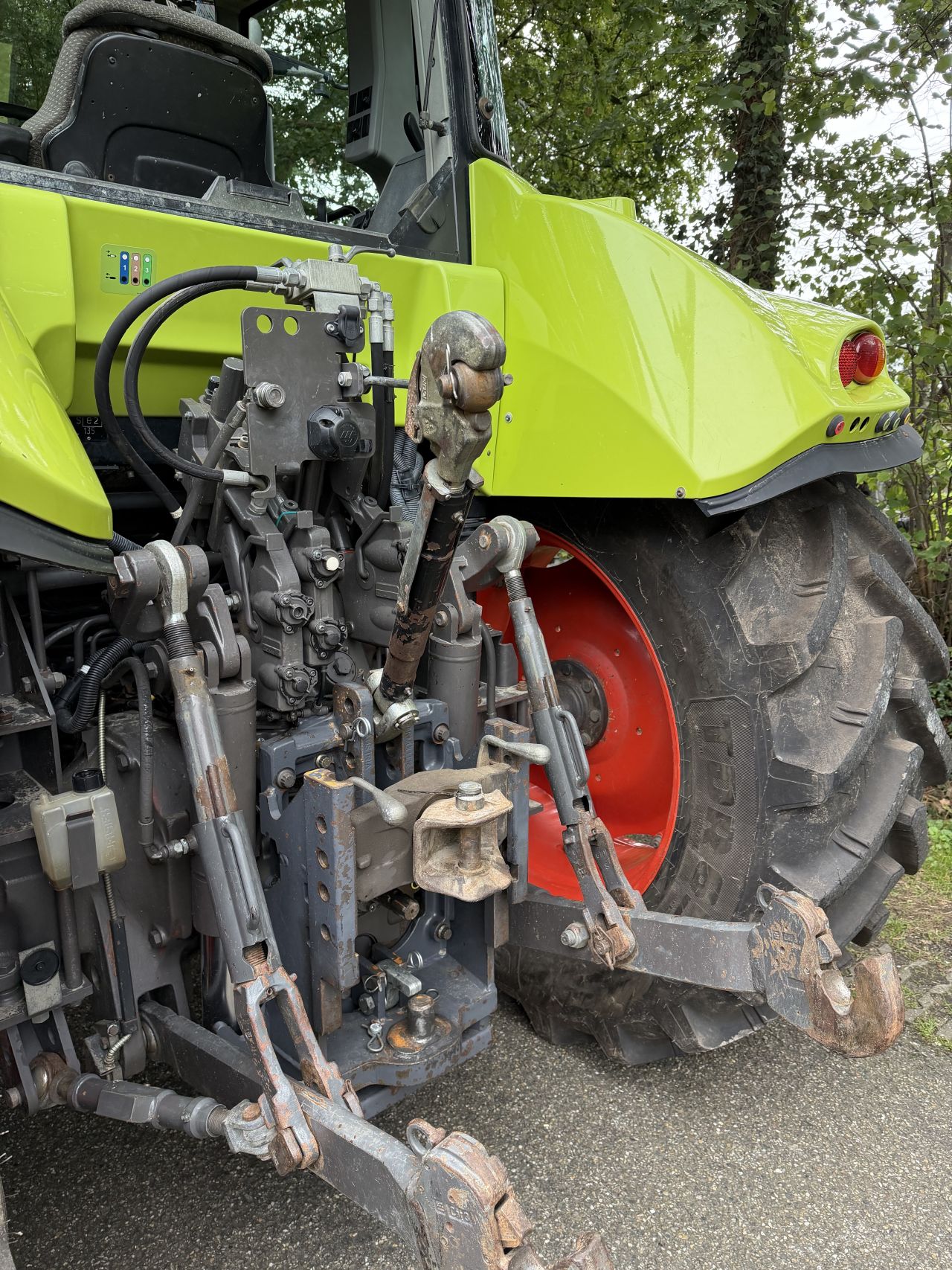 Claas Arion 630