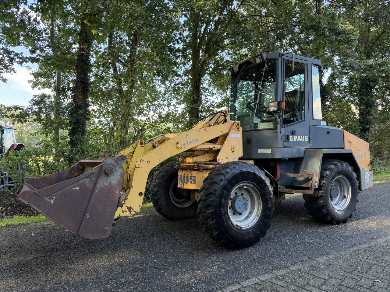 Paus 652 SL zwenklader shovel