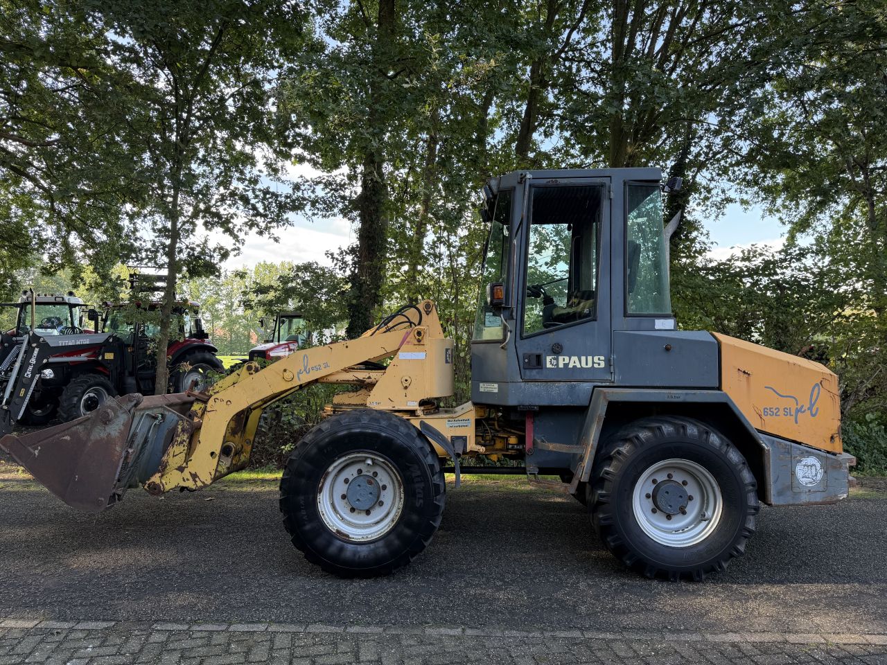 Paus 652 SL zwenklader shovel