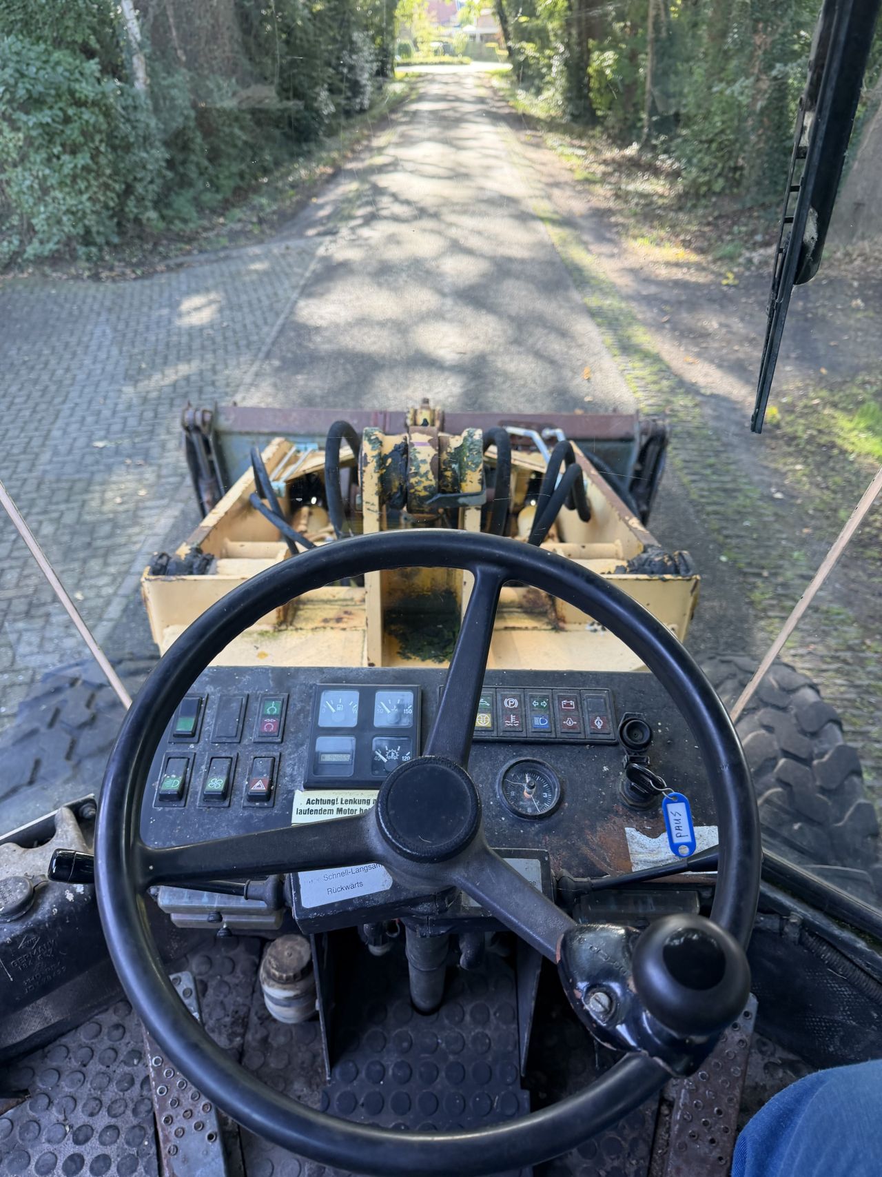 Paus 652 SL zwenklader shovel
