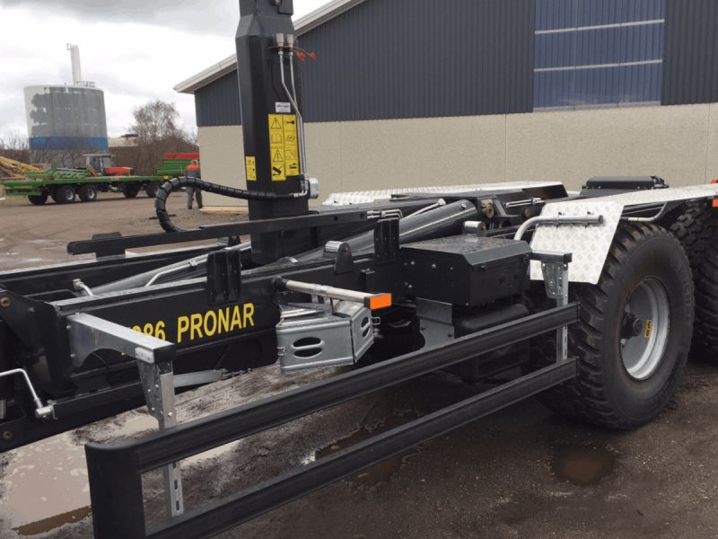 Pronar T-286