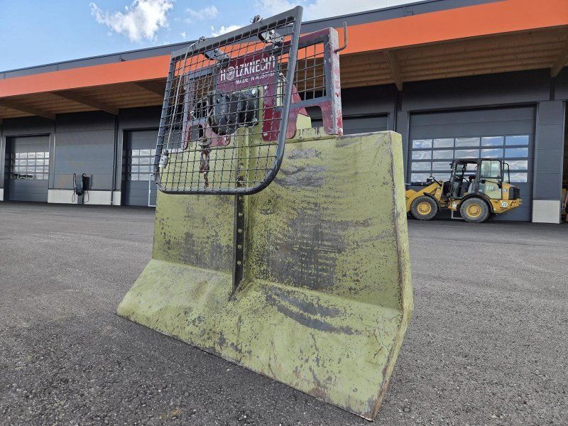 Holzknecht HS 650