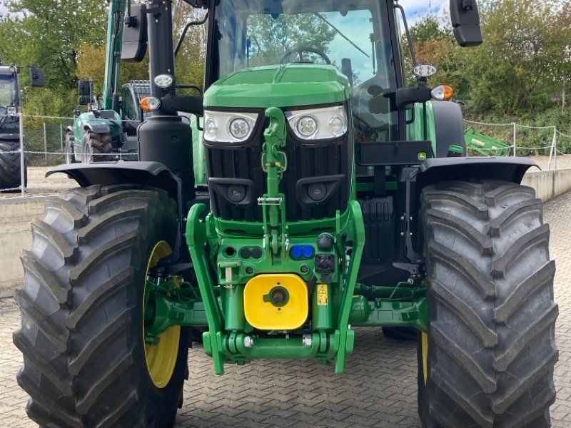 John Deere 6M 185